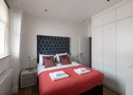 home.ly - London West End Apartments 4