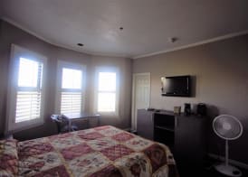 Alpha Inn & Suites 4