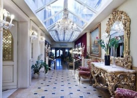 Hotel Belle Epoque 2