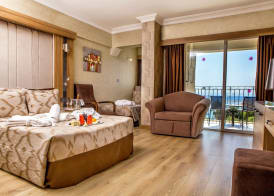 LAUR HOTELS Experience & Elegance 5