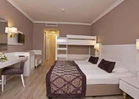 Serenis Hotel 4