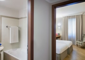 Renaissance Naples Hotel Mediterraneo 5