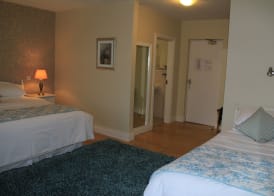 Lake House Hotel 5