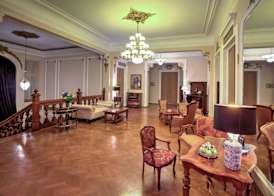 Grand Boutique Hotel 2
