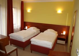 Hotel KATERAIN 3