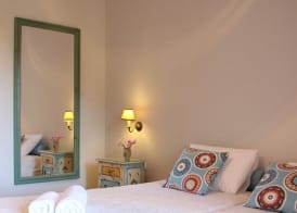 Eleas gi (Olive Grove Estate) 2