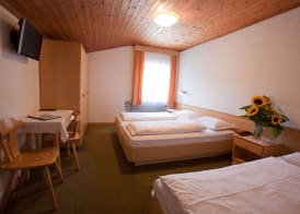 Hotel Ustaria Posta 3