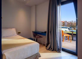 Essence Hotel 5