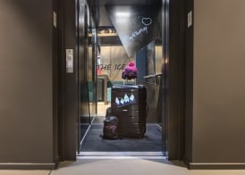 Moxy Sion 4