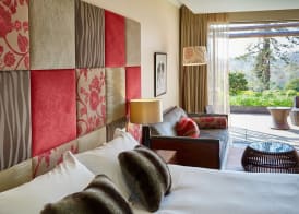 Ockenden Manor Hotel & Spa 3