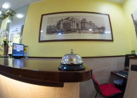 The Best Hotel 5