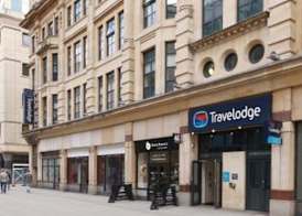 Travelodge Cardiff Central Queen Street 3