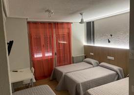 Hostal Uria 3