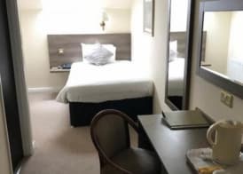 The Sitwell Arms Hotel 3