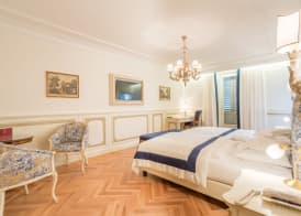 Hotel Elephant 5