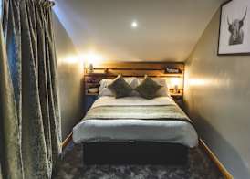 MONO Suites Old Town 5