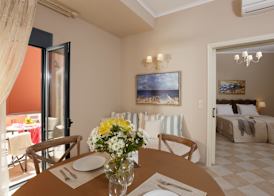 Ionia Suites 4