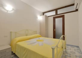 Hotel La Marina 3