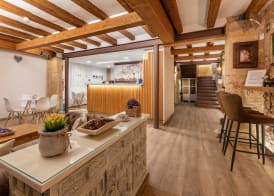 Hostal 977 3