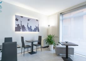 Hotel University 4