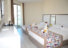 Acar Hotel 5