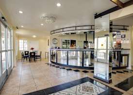 Best Inn & Suites 3