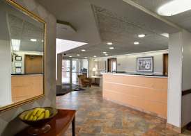 Super 8 by Wyndham Madison South 4