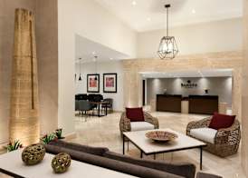 Ramada Plaza by Wyndham Leon 4