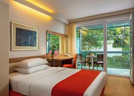 Hotel Aurora 4