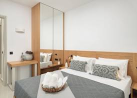 Elia City Apartments 4