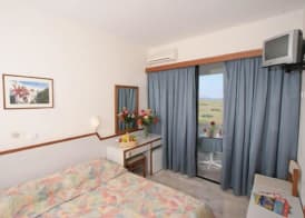 Nina Beach Hotel 5
