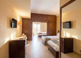 Regency Plaza Aqua Park and Spa Resort 4