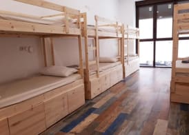 Hub Hostel Seville 5