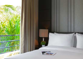 Dubai Marine Beach Resort & Spa 4