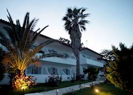 White Suites Resort- Adults Only Hotel 2