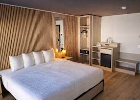 Tropical Palms Hotel 5