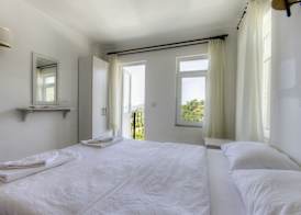 Hideaway 2