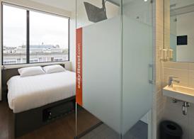 easyHotel Amsterdam City Centre South 5