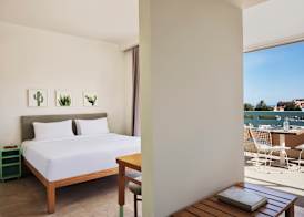 Captain's Inn Hotel 4