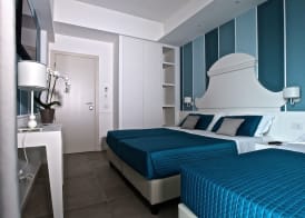 Hotel Ambassador 3