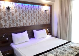 Dolphin Apart Hotel 5
