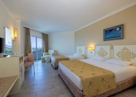 Crystal Admiral Aqua Collection - Ultimate All Inclusive 4