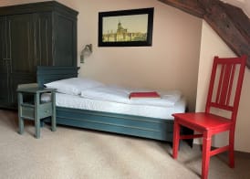 U Cervene zidle - Red Chair Hotel 4