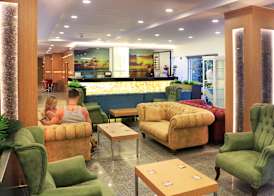 Club Aqua Plaza 4