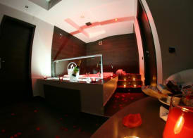 Hotel Luxor 4
