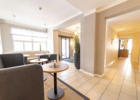 Comfort Hotel tom Kyle 4