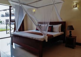 Amaan Beach Bungalows 5