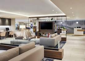 Courtyard by Marriott London Heathrow Airport 2