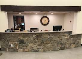 Red Feather Lodge/Hotel 3