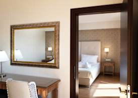 Karalis City Hotel 5